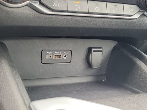 Used 2025 Nissan Altima 2.5 SV FWD image 28