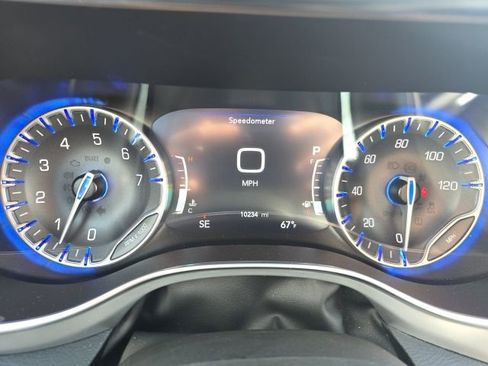 Used 2025 Chrysler Pacifica Limited w/ Trailer Tow Group image 12