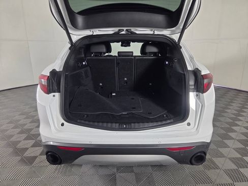 Used 2023 Alfa Romeo Stelvio Ti AWD/4WD image 29