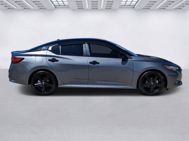 Used 2023 Nissan Sentra SR w/ Midnight Edition Package FWD image 3