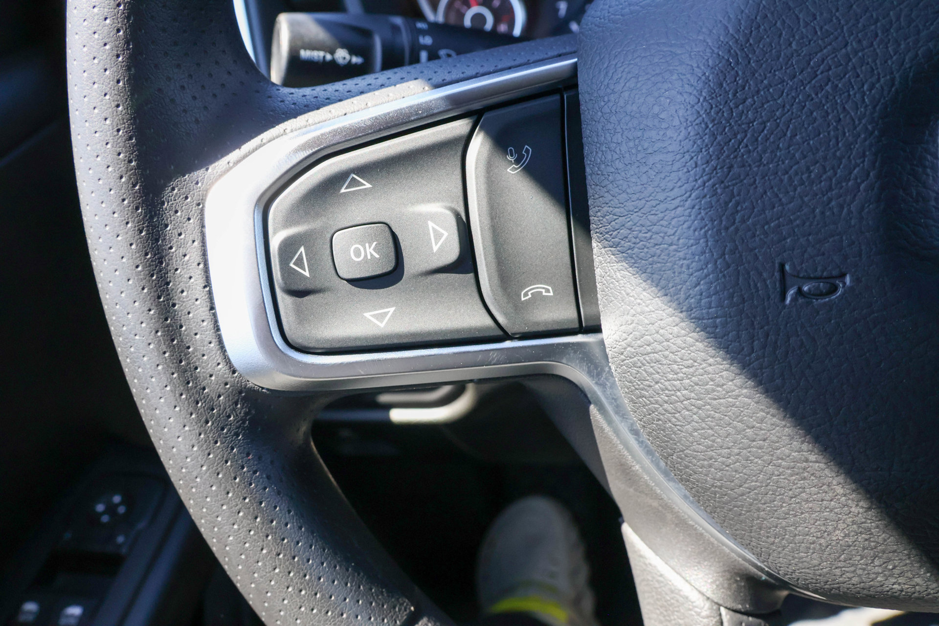 New 2026 RAM 1500 Express AWD/4WD image 25