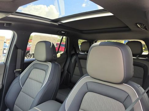 New 2027 Chevrolet Equinox LT w/ Convenience Package II FWD image 22