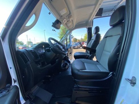 Used 2026 RAM ProMaster 2500 w/ Convenience Group FWD image 14