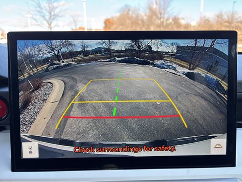 Used 2024 Toyota Tacoma TRD Off-Road image 30