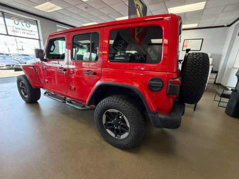 Used 2019 Jeep Wrangler Unlimited Rubicon AWD/4WD image 12