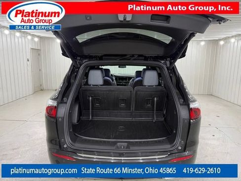 Used 2023 Buick Enclave Essence w/ Sport Touring Edition FWD image 31