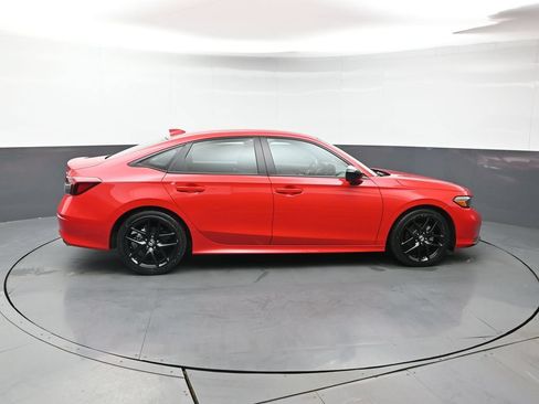 Certified 2025 Honda Civic Sport image 6