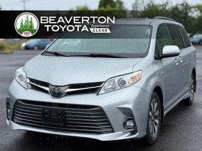 Used 2020 Toyota Sienna XLE w/ XLE Navigation Package