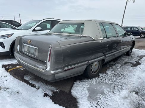 Used 1998 Cadillac De Ville image 10
