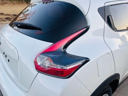 Used 2016 Nissan Juke S image 23