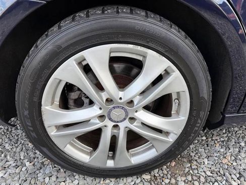 Used 2011 Mercedes-Benz E 350 4MATIC Wagon image 27