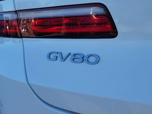 Used 2025 Genesis GV80 2.5T Standard image 6