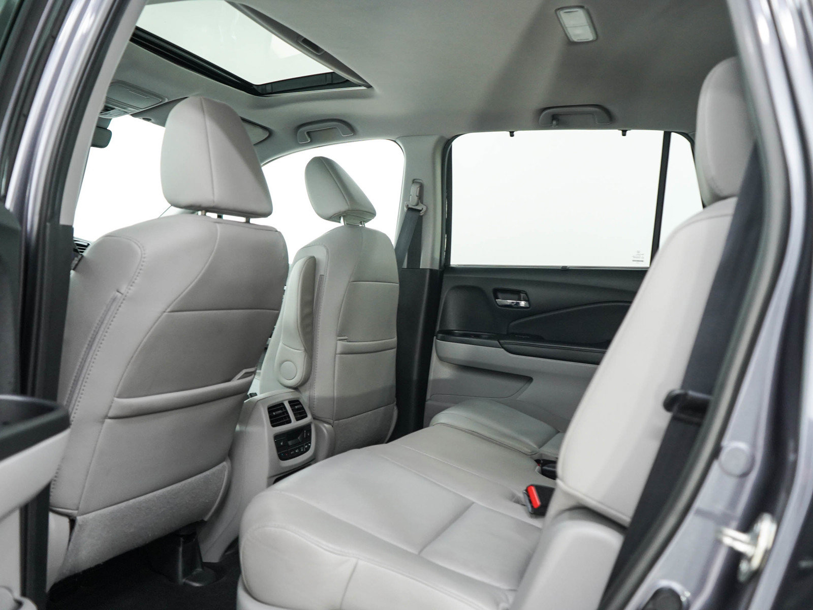 Used 2021 Honda Pilot Black Edition image 18