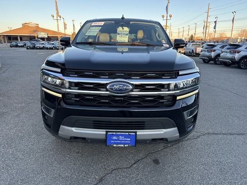Certified 2022 Ford Expedition Limited image 3