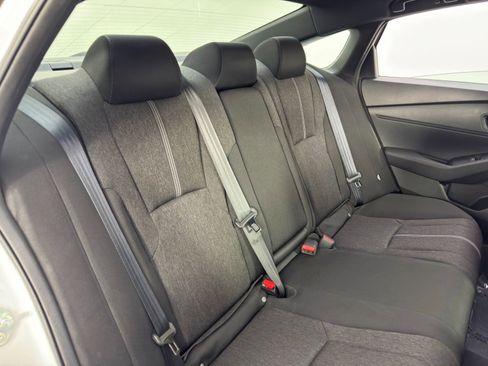 Used 2023 Honda Accord Sport image 35