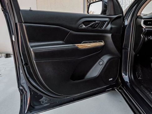 Used 2018 GMC Acadia Denali w/ Technology Package image 50