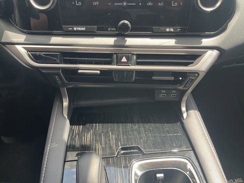 Used 2025 Lexus RX 350 FWD w/ Technology Package image 25