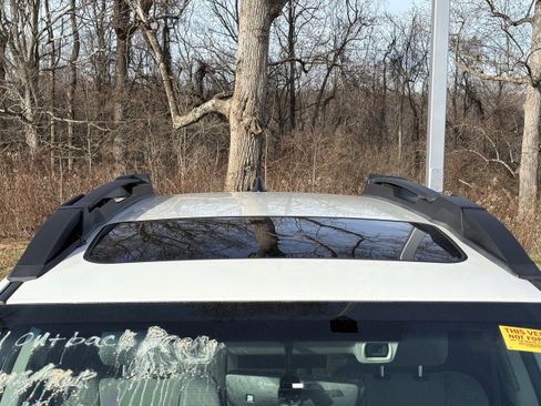 Used 2021 Subaru Outback Premium w/ Popular Package #1 image 7