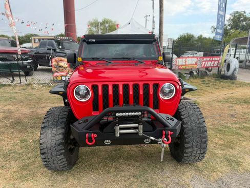 Used 2019 Jeep Wrangler Unlimited Sport S AWD/4WD image 2