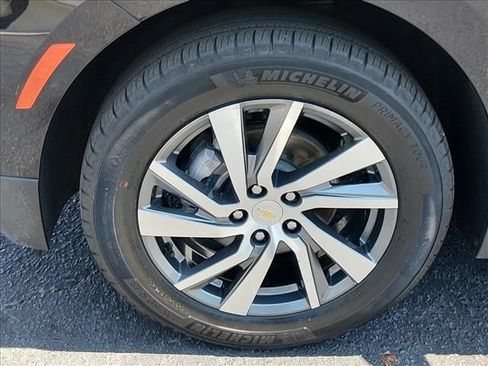 Used 2024 Chevrolet Equinox LT FWD image 18