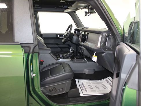 New 2025 Ford Bronco Outer Banks image 28