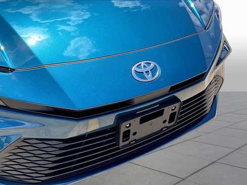 Used 2026 Toyota Camry LE FWD image 29