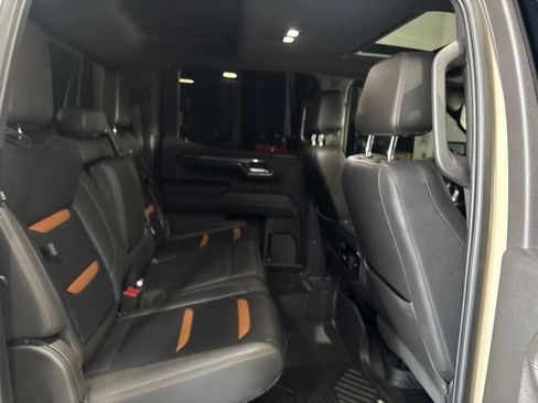 Used 2023 GMC Sierra 1500 AT4 w/ AT4 Premium Package AWD/4WD image 33