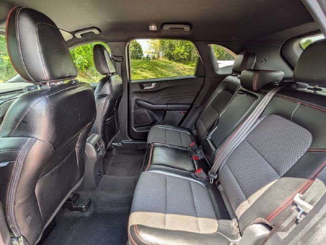 Used 2024 Ford Escape ST-Line FWD image 29
