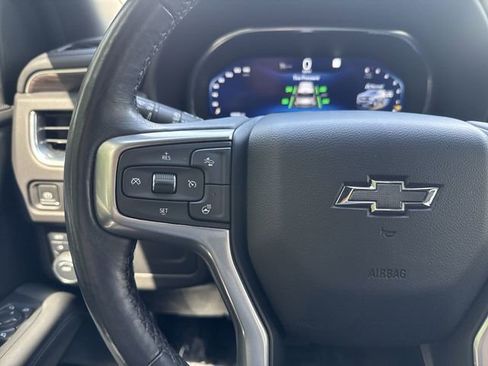 Used 2022 Chevrolet Tahoe Z71 w/ Luxury Package AWD/4WD image 20