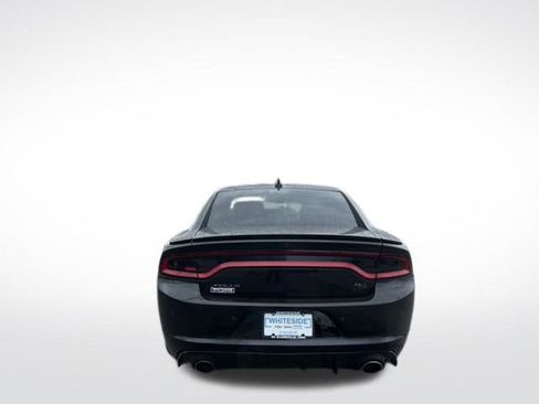Used 2018 Dodge Charger R/T RWD image 15