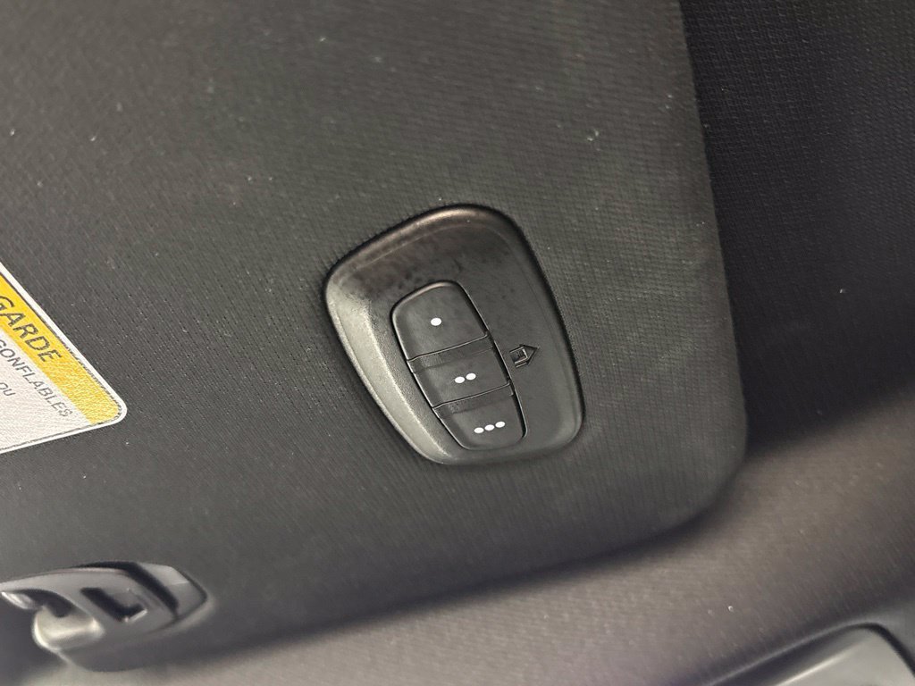 Used 2023 RAM 1500 Laramie AWD/4WD image 36