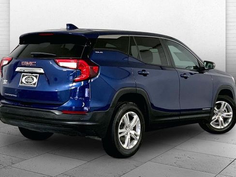Used 2022 GMC Terrain SLE FWD image 13