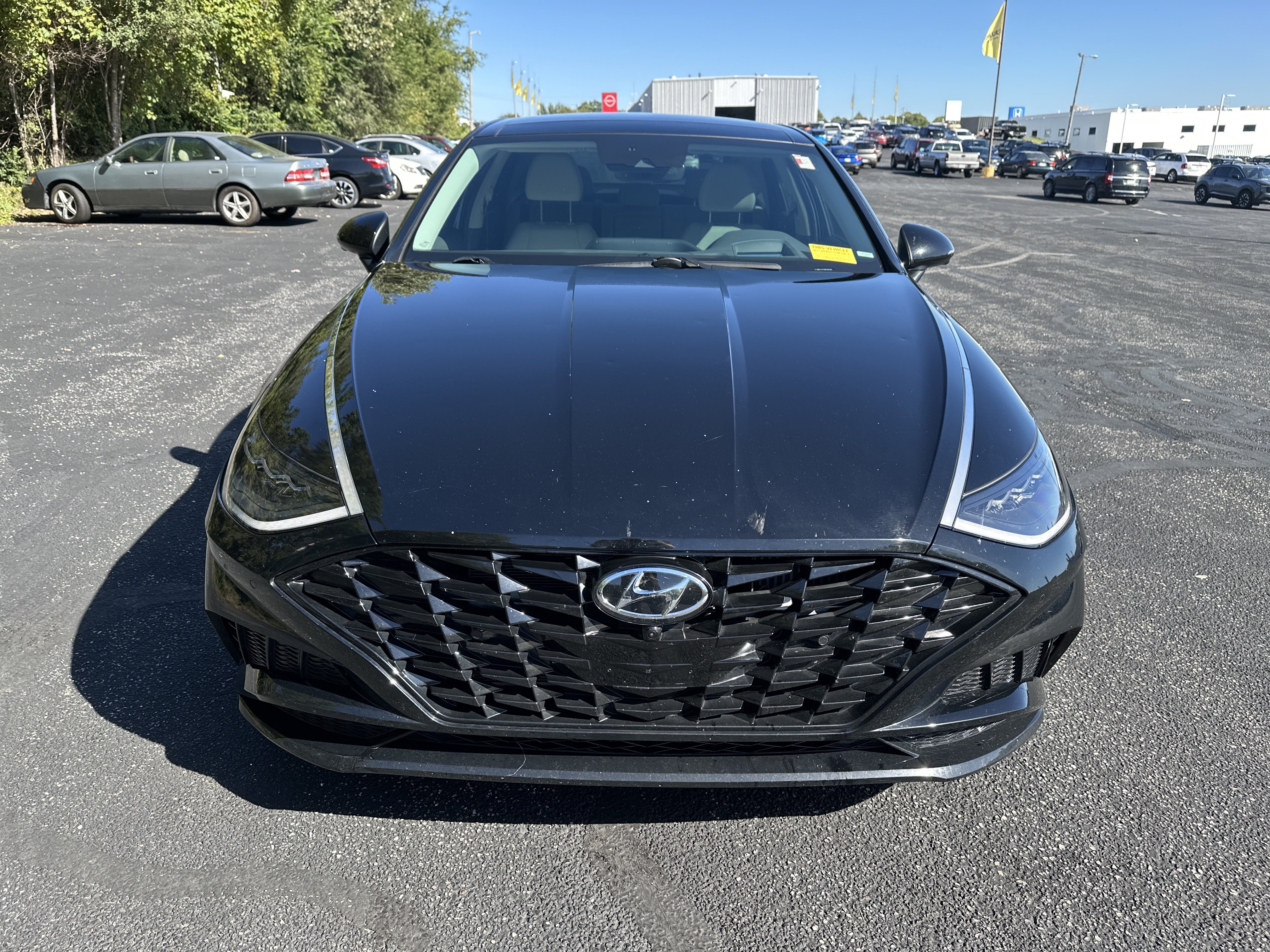 Used 2023 Hyundai Sonata Limited FWD image 2