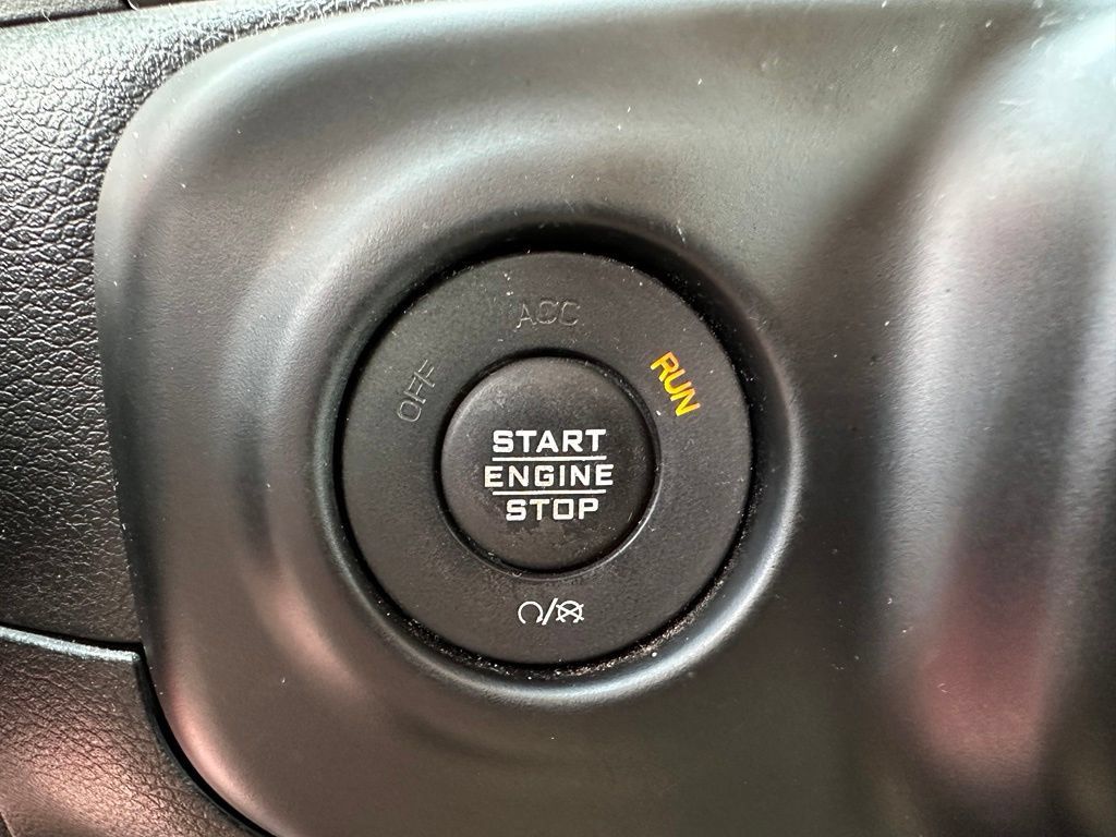 Used 2020 Jeep Gladiator Sport w/ Quick Order Package 24S AWD/4WD image 37