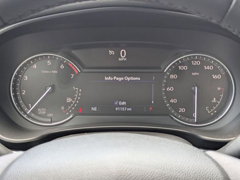 Used 2021 Cadillac XT4 Luxury w/ Cold Weather Package FWD image 15