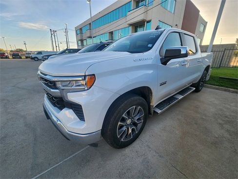 Used 2024 Chevrolet Silverado 1500 LT RWD image 3