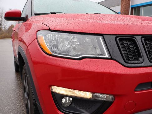 Used 2020 Jeep Compass Latitude image 4