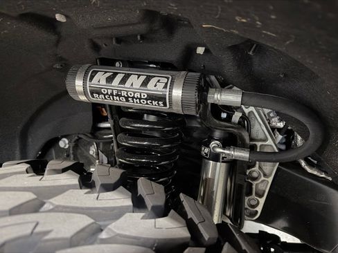 Used 2025 Ford F250 Platinum w/ Platinum Plus Package image 10