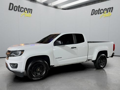Used 2020 Chevrolet Colorado W/T w/ WT Convenience Package image 4