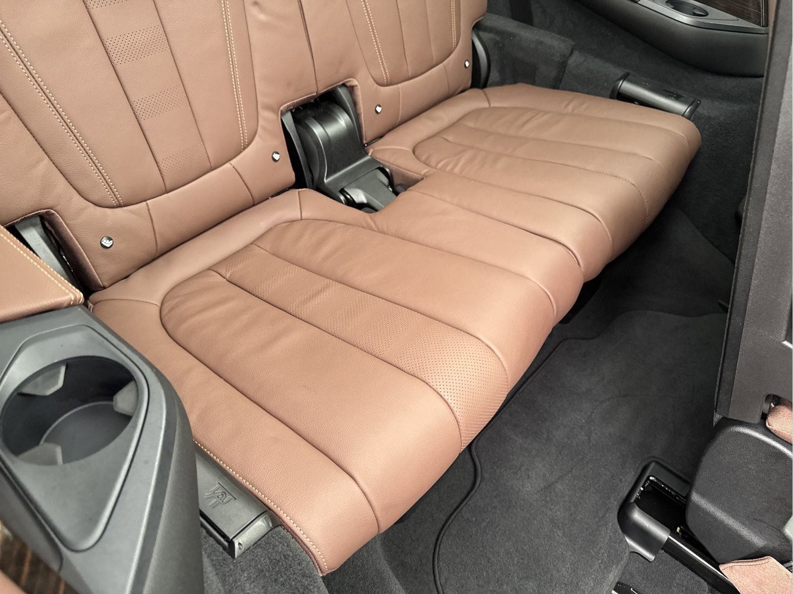 Used 2020 BMW X7 xDrive50i w/ Cold Weather Package AWD/4WD image 56