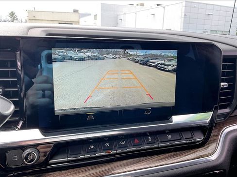 Used 2025 Chevrolet Silverado 1500 LT image 18