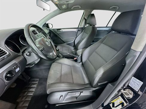 Used 2013 Volkswagen Golf TDI FWD image 18
