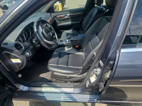 Used 2013 Mercedes-Benz C 250 Sedan image 9