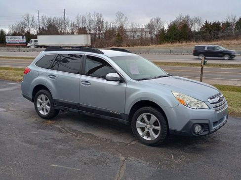 Used 2014 Subaru Outback 2.5i Premium image 7
