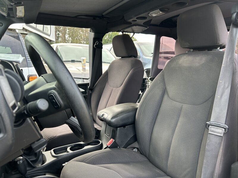Used 2015 Jeep Wrangler Unlimited Sport w/ Trailer Tow Group AWD/4WD image 34