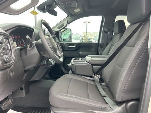 New 2026 Chevrolet Silverado 2500 Custom w/ Custom Convenience Package image 15