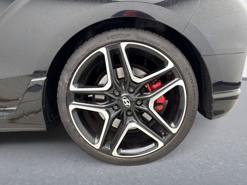 Used 2019 Hyundai Veloster N N w/ Performance Package FWD image 12