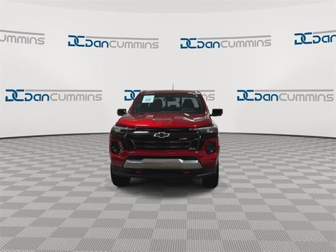 Used 2024 Chevrolet Colorado Z71 w/ Z71 Convenience Package 2 image 4