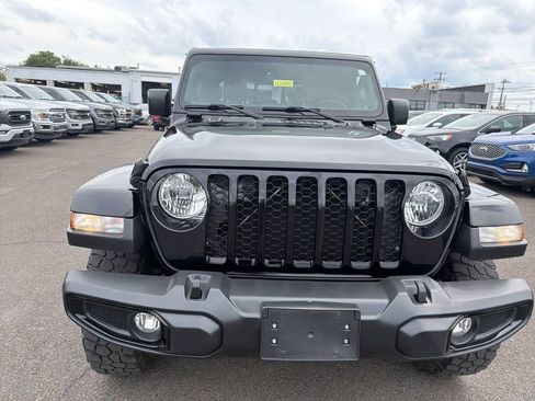 Used 2023 Jeep Gladiator Sport AWD/4WD image 8