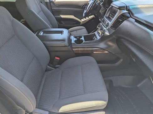 Used 2019 Chevrolet Tahoe LS AWD/4WD image 11